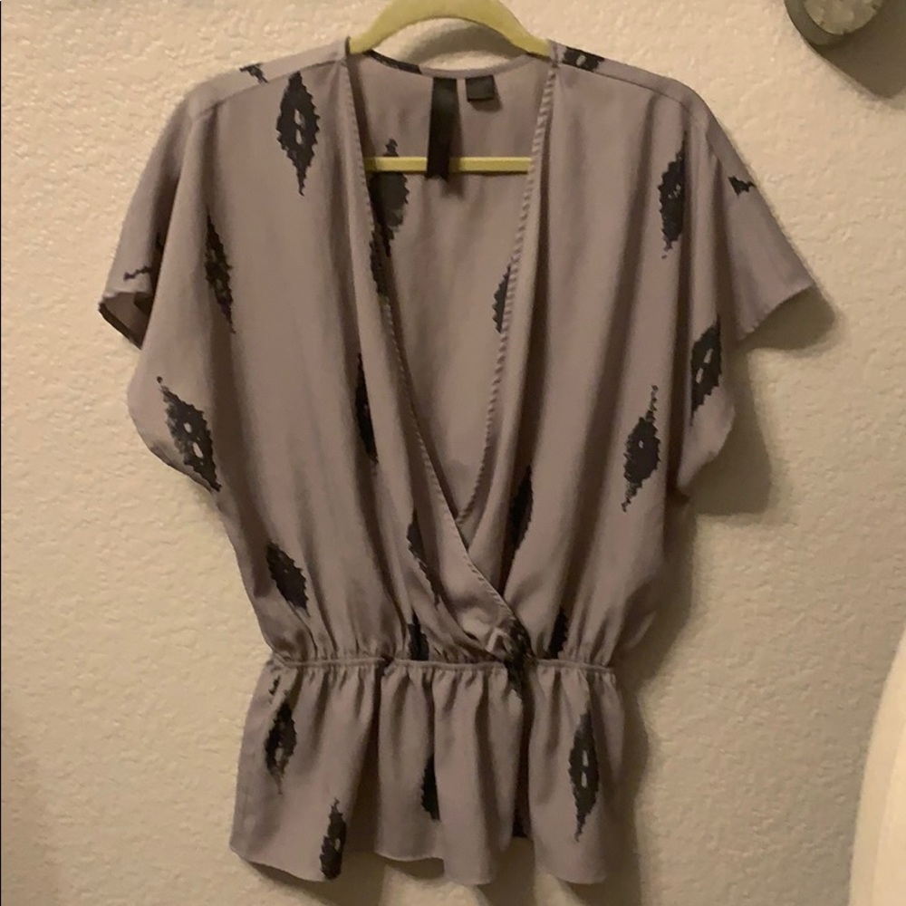 Woman’s grayish purple loose blouse Size Medium